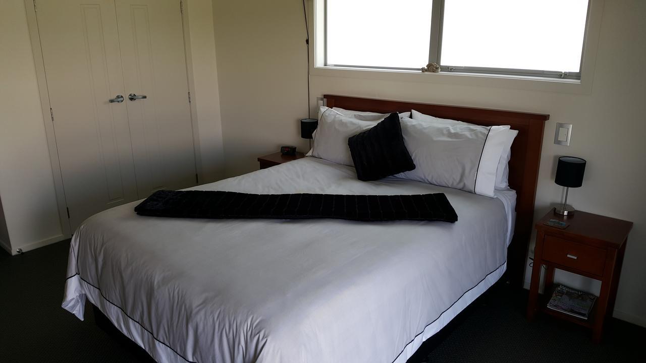 Athenree Waterside Accommodation מראה חיצוני תמונה